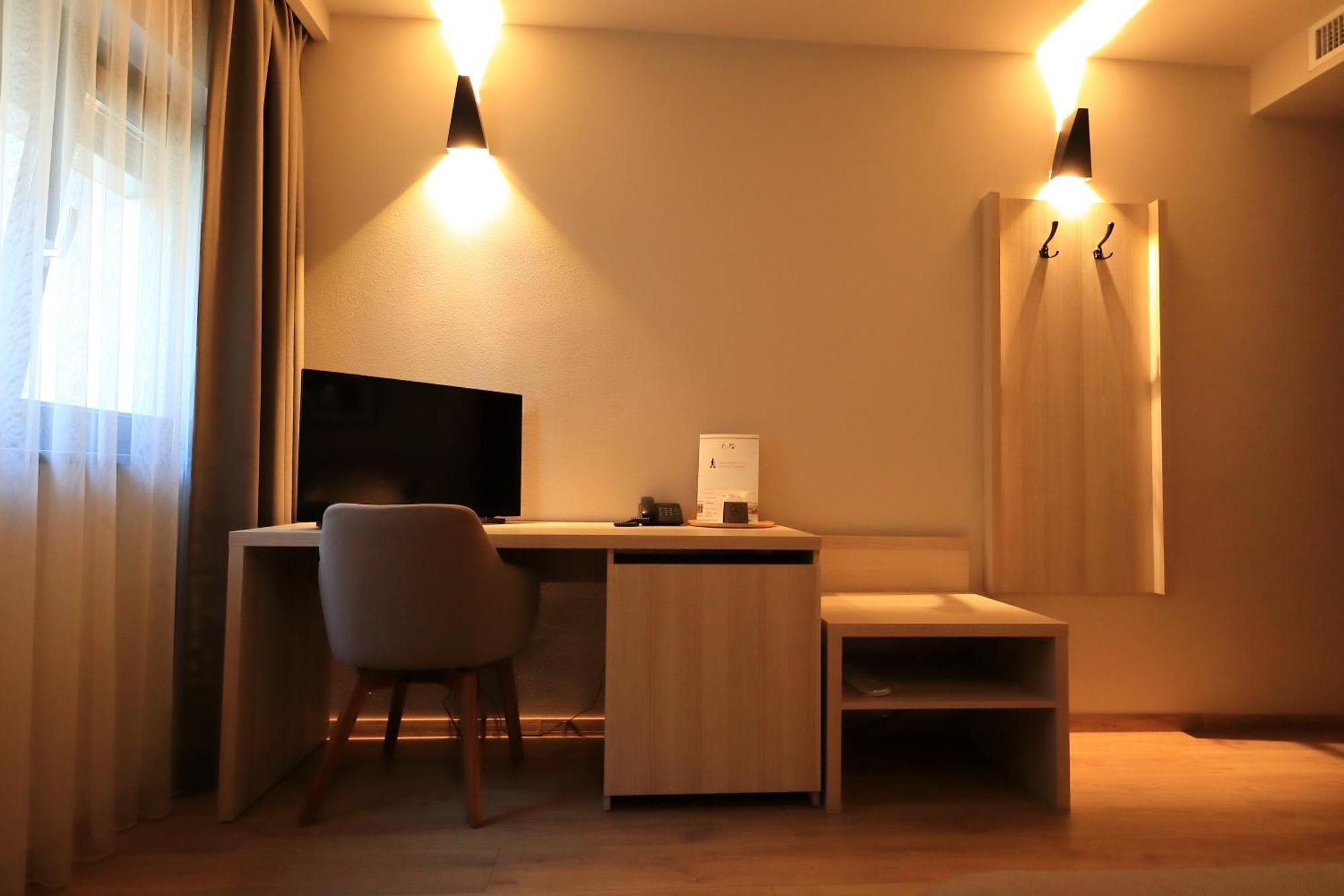Hotel Casa Calfelor Kolping Timisoara Esterno foto